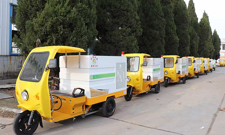 環(huán)衛(wèi)公司引進純電動高壓沖洗車，用于人行道快速沖洗和保潔