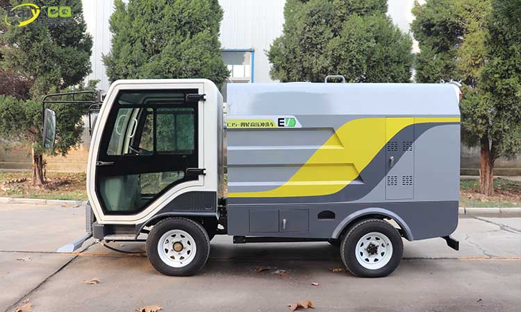 小型高壓沖洗車(chē)