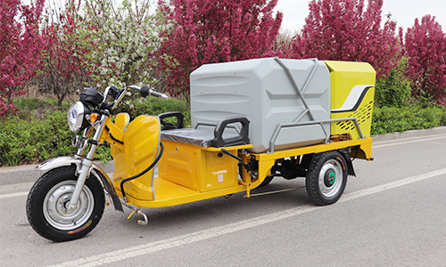 小型電動(dòng)三輪高壓清洗車小區(qū)使用更經(jīng)濟(jì)，清潔高效省人工