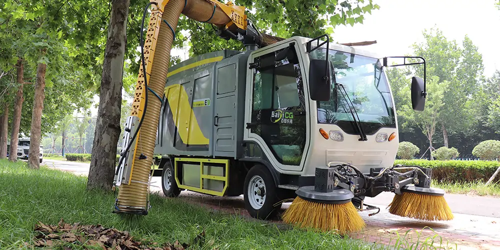 純電動(dòng)樹(shù)葉收集車(chē)