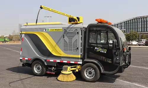 道路洗掃車，路面污漬清潔“專家”