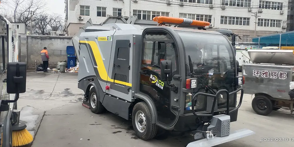 道路污染清除車_道路深度清潔車_純電動(dòng)深度清潔車_深度清潔車