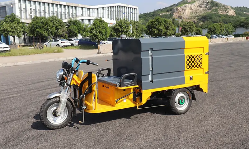 多功能高壓沖洗車，新年區(qū)域衛(wèi)生全搞定！商業(yè)街道衛(wèi)生治理有妙招！