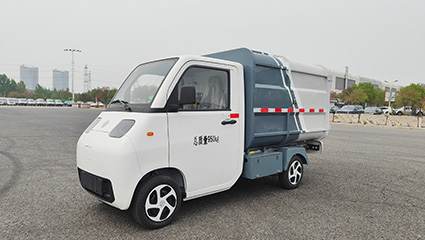 新能源自裝卸式垃圾車(chē)BY-LC1000