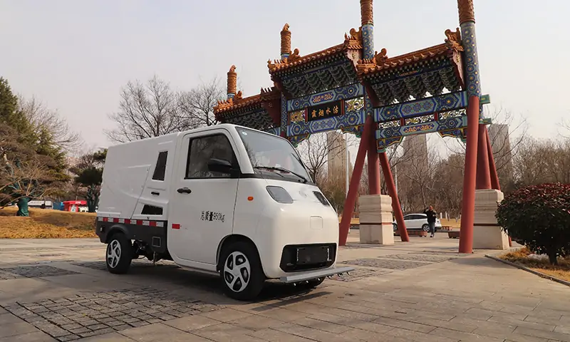新能源道路養(yǎng)護(hù)車(chē)，城市道路養(yǎng)護(hù)清潔專(zhuān)用車(chē)輛
