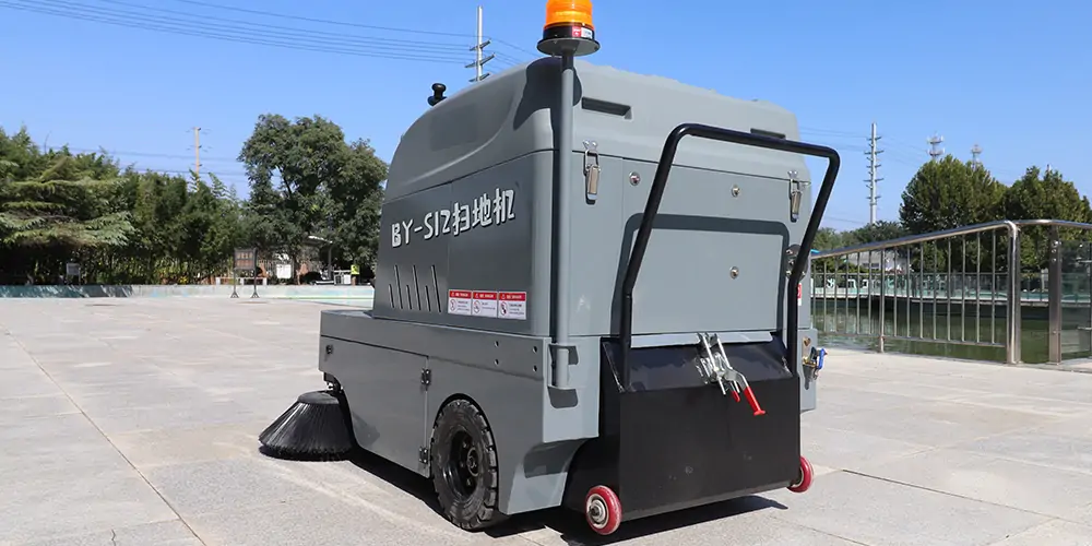 清掃車(chē) 電動(dòng)掃地車(chē) 廠區(qū)掃地車(chē) 園區(qū)掃路車(chē) 景區(qū)清掃車(chē)