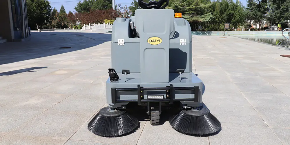純電動(dòng)清掃車，清掃車，小型清掃車，電動(dòng)掃地車