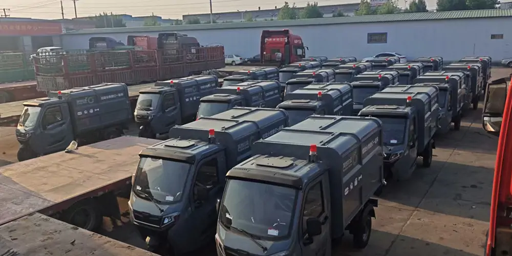 新能源側裝式垃圾清運車，側裝垃圾車，垃圾車，新能源垃圾車