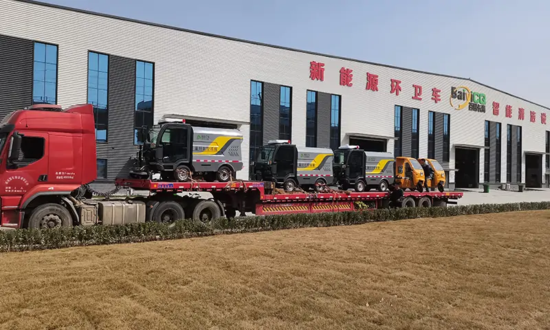 純電動路面養(yǎng)護車發(fā)貨 助力城市精細(xì)化環(huán)衛(wèi)管理