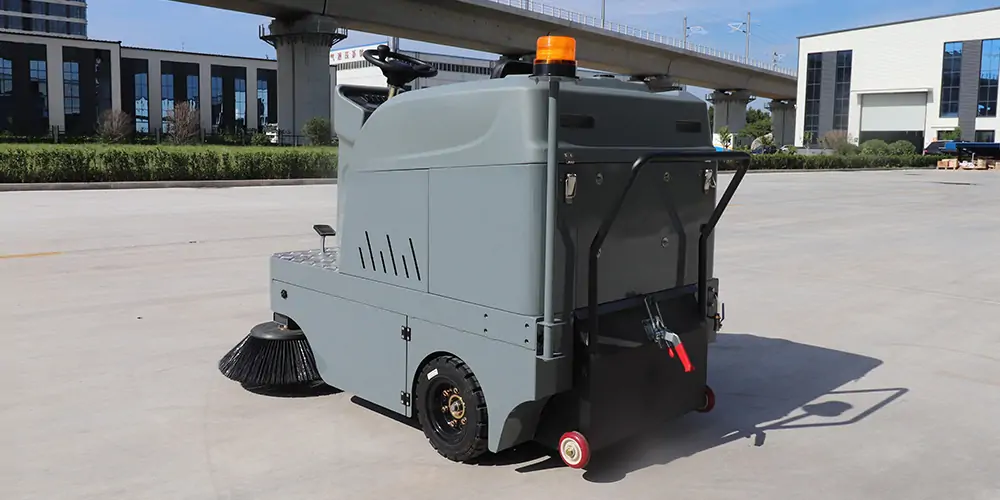 純電動(dòng)清掃車，電動(dòng)清掃車，小型電動(dòng)掃地車，電動(dòng)掃地車